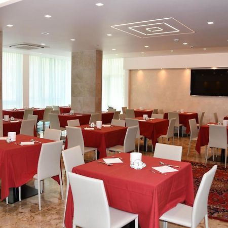 Hotel Playa Бибионе Экстерьер фото